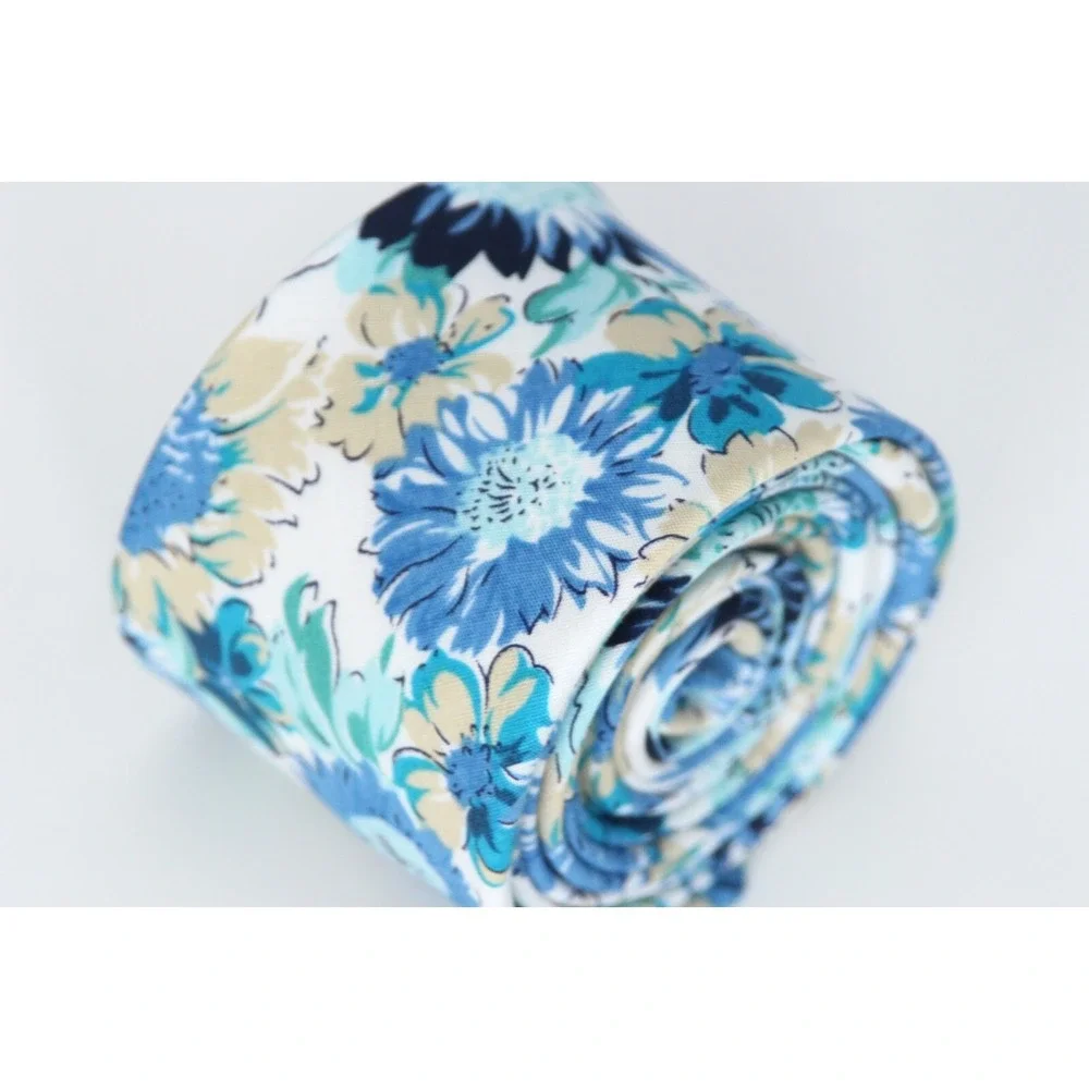 The Unbranded Brand floral necktie